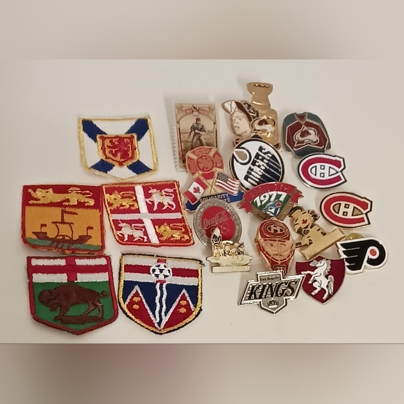 Vintage Unique Group of Lapels Pins and Badges - Picture 5 of 5